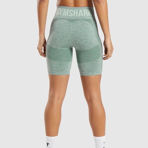 Gymshark Flex Cycling Shorts - Picture 4 of 10